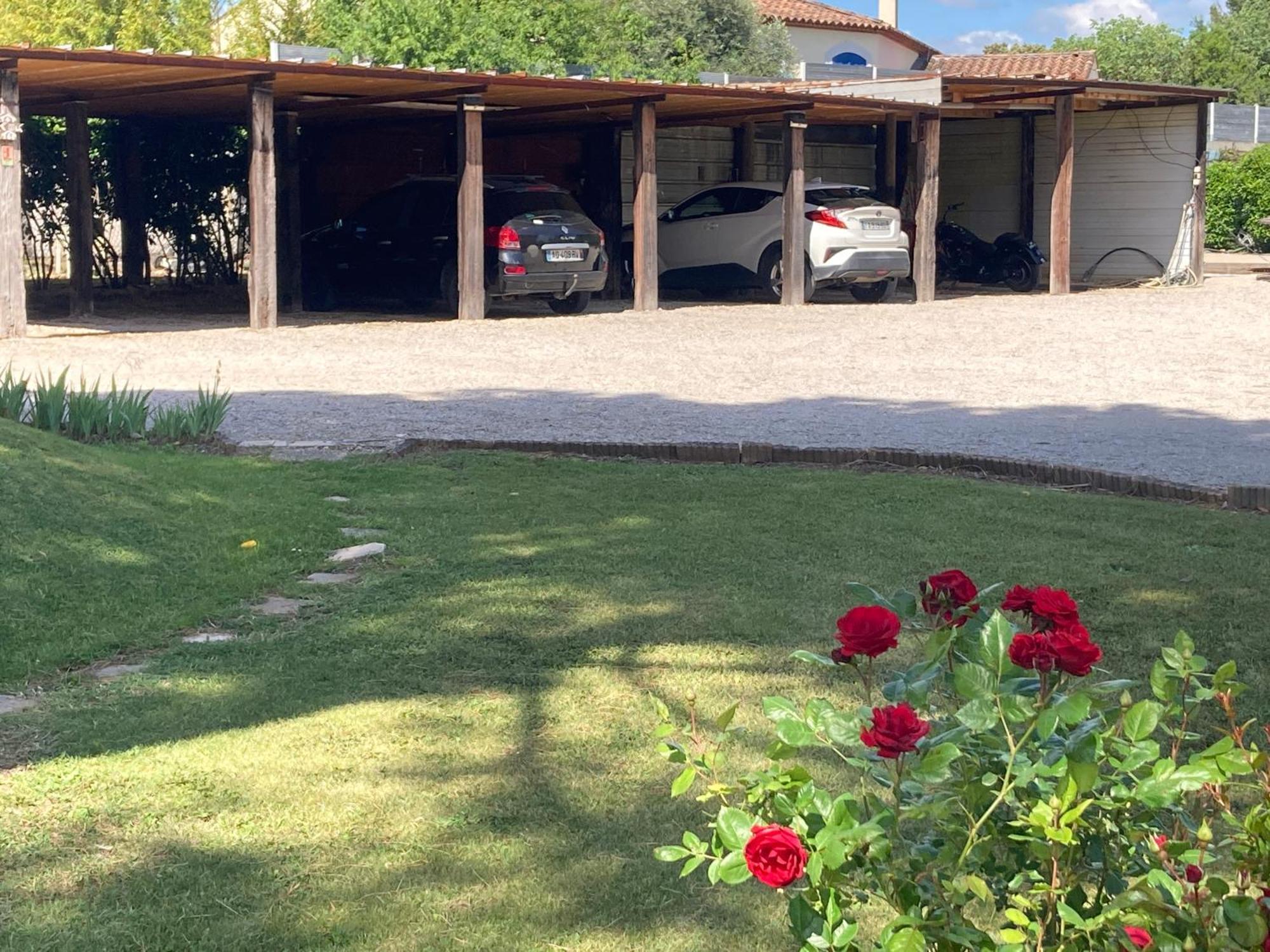 Villetelle Les Bougainvillees De Camargue מראה חיצוני תמונה