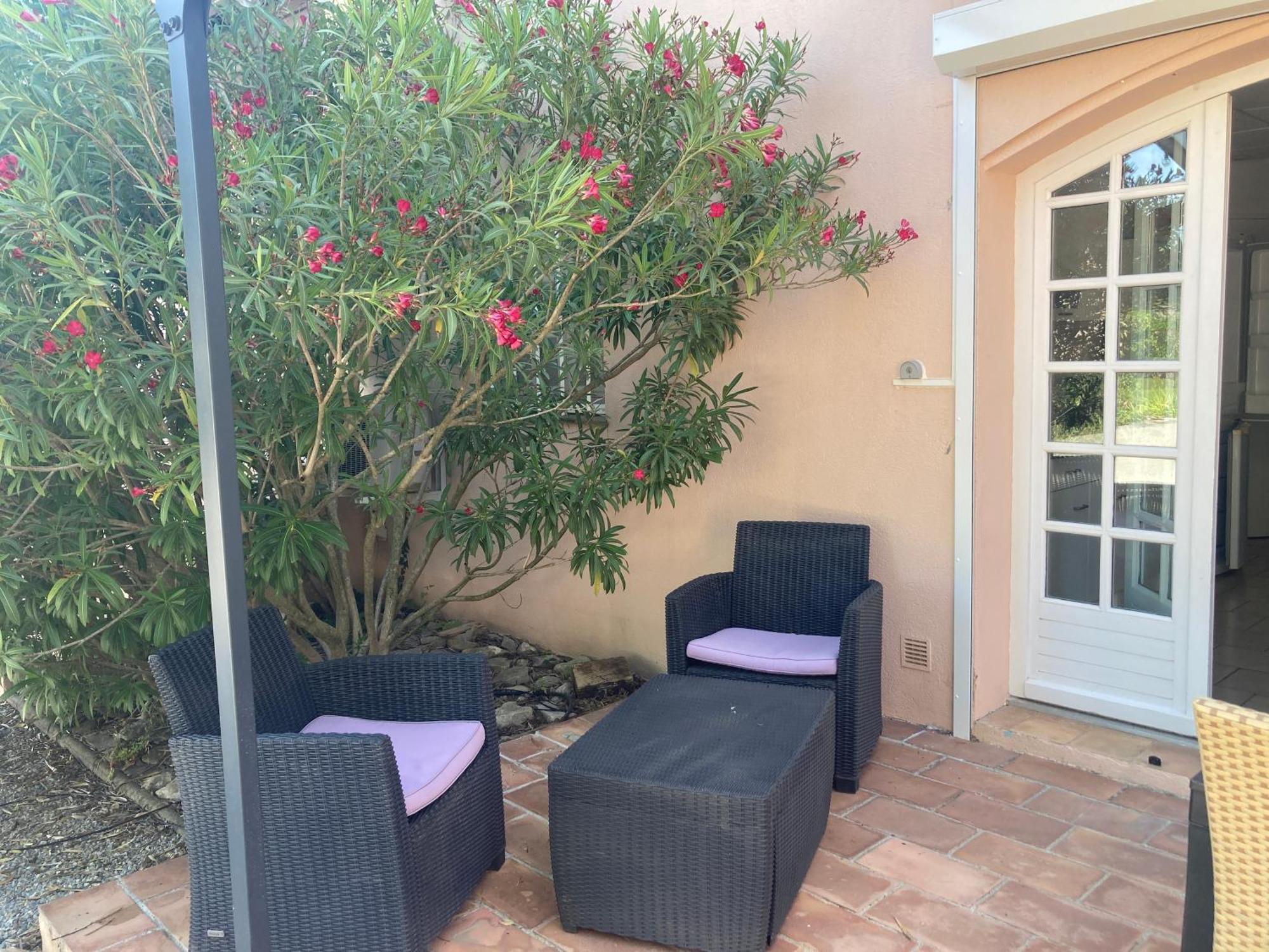 Villetelle Les Bougainvillees De Camargue חדר תמונה