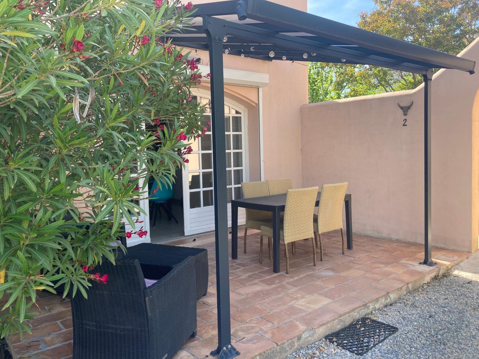 Villetelle Les Bougainvillees De Camargue חדר תמונה